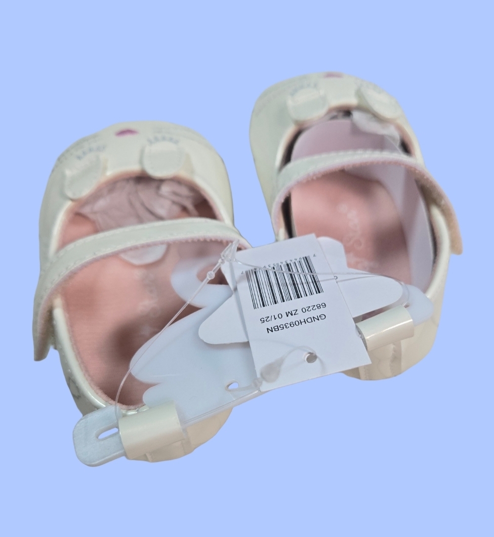Rising Star White Bunny Baby Shoes 6-9 Months - Picture 2 of 6